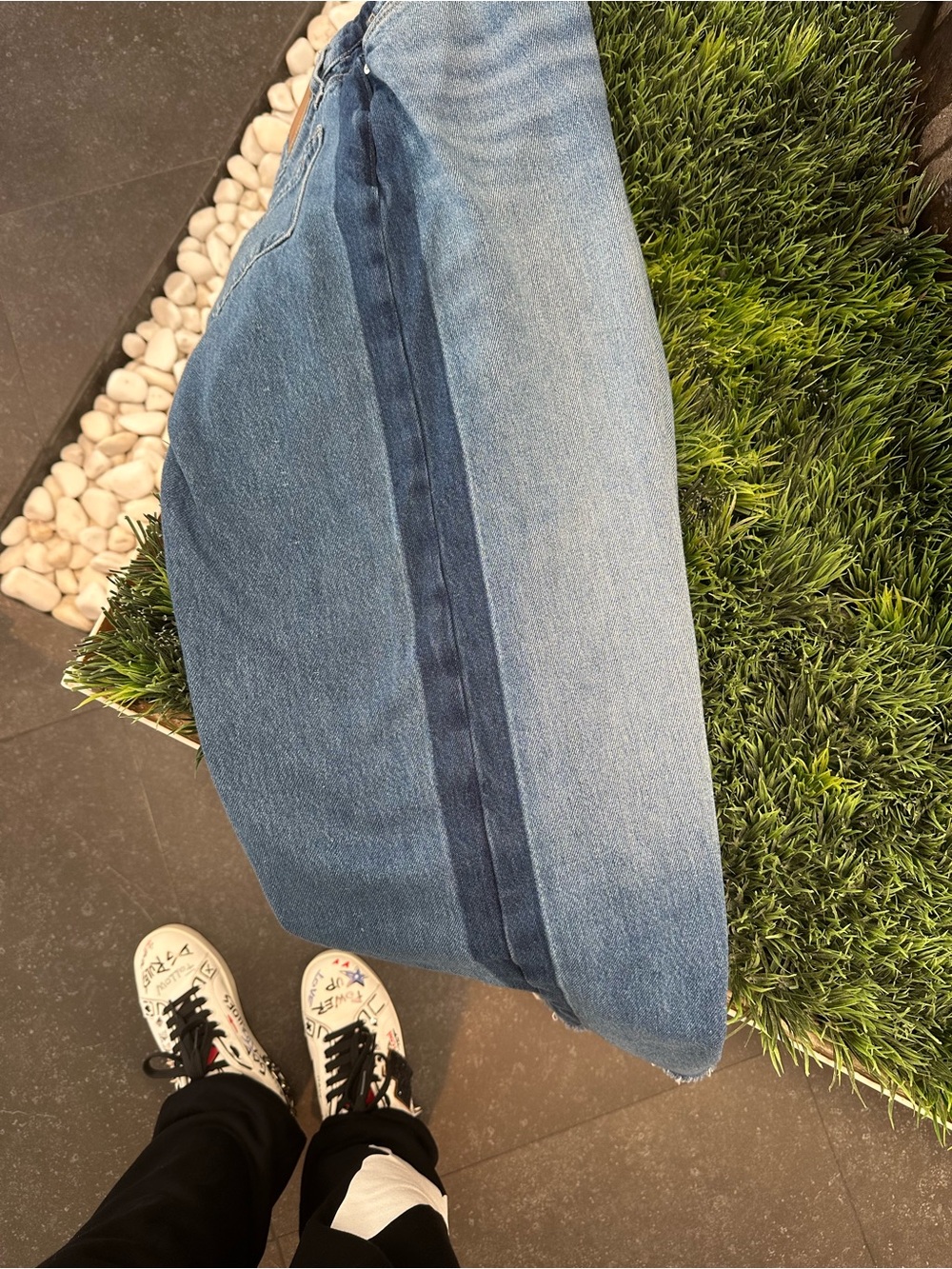 PAIGE Two-Tone Blue Wide Leg Jeans with Dark Side Stripe 28 x 28” - Picture 11 of 11